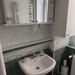 Slaska 33 * غدينيا